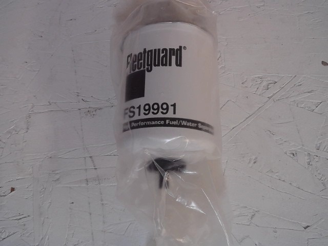 FS19991 FLEETGUARD Filter