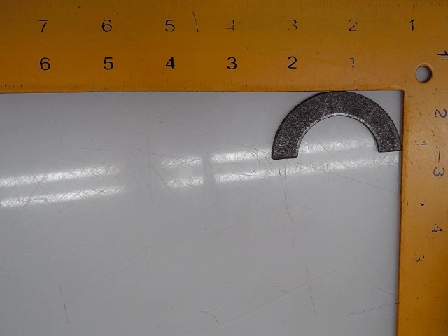 400-32421 Rtnr for GEHL MANITOU