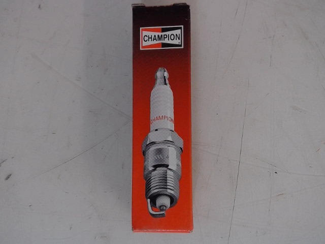 A-B1CJ7Y Plug for JOHN DEERE