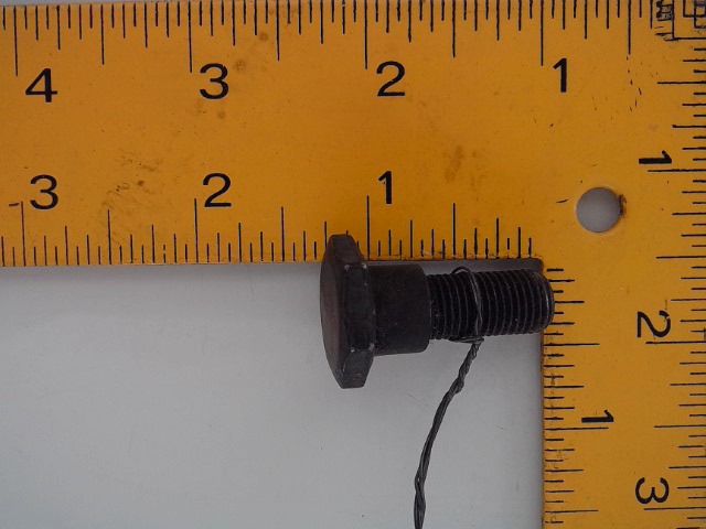 738-0688 Bolt for CUB CADET