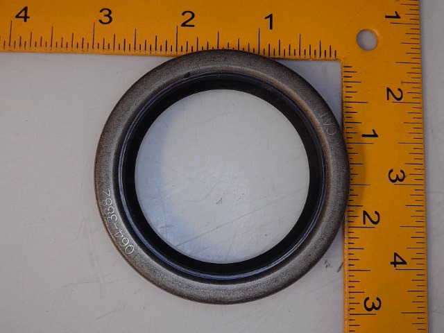 0643882 Seal