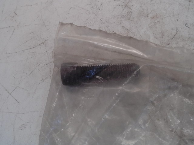 62-32516 Set Screw for CUB CADET