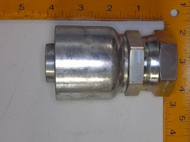X10743-20-20 Fitting for JOHN DEERE