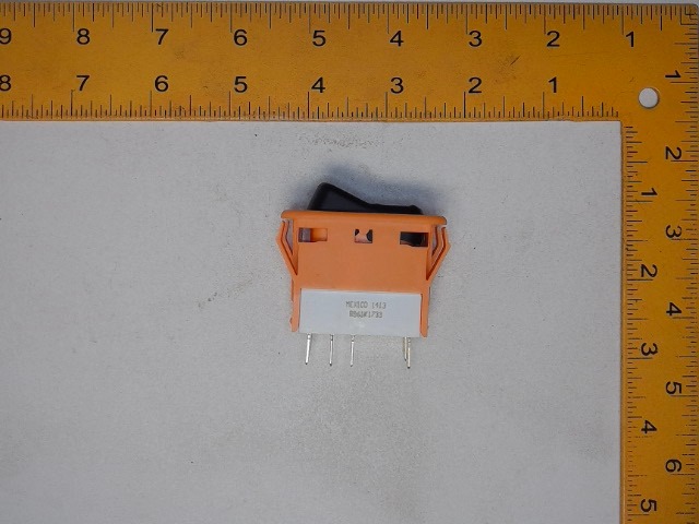 109576 MACDON Switch