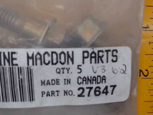 27647 MACDON Bolt