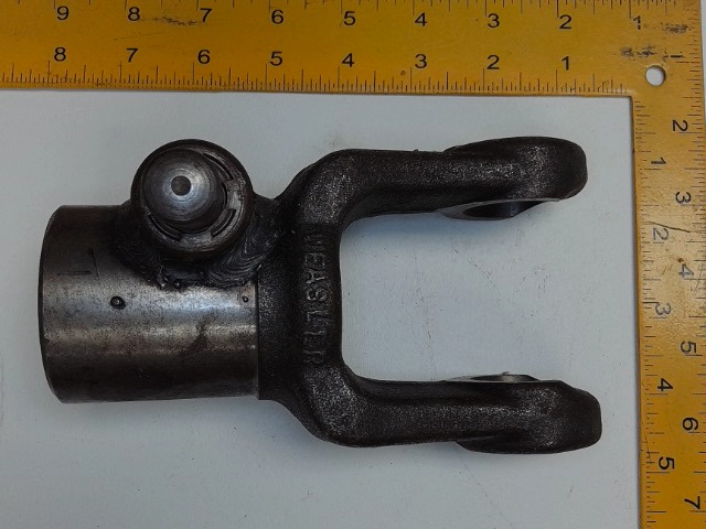 W102-3520 Yoke for AGCO