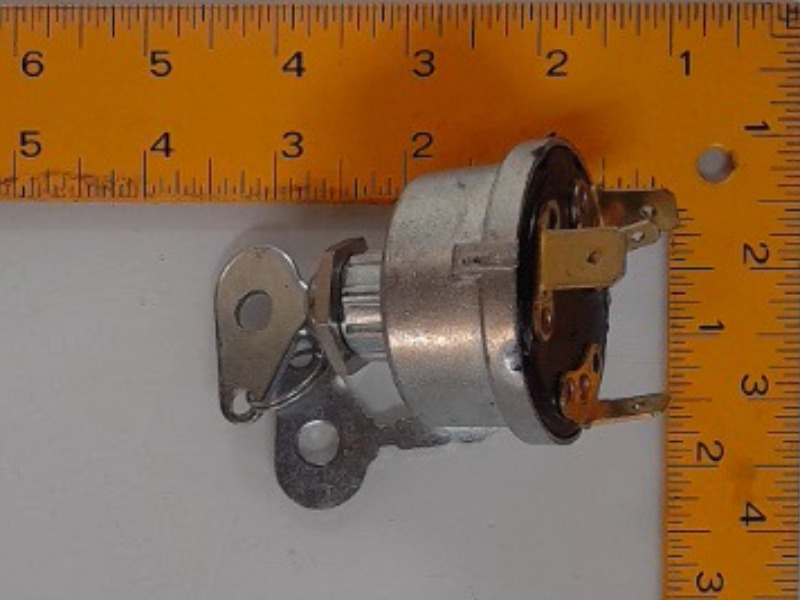 A-883928M91 Switch/2 Keys for JOHN DEERE