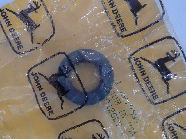 AP19599 Seal Fs for JOHN DEERE