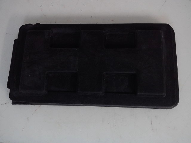855683 AGCO Cover
