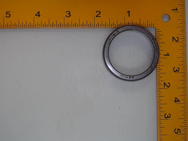 941-04299 Race for CUB CADET