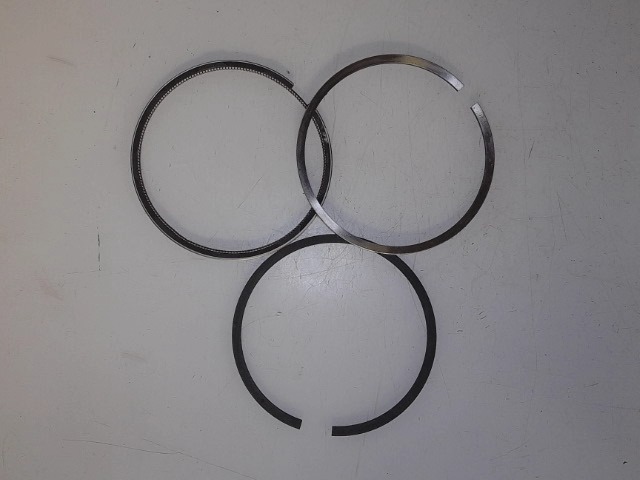 30-3090264 Ring Set for AGCO