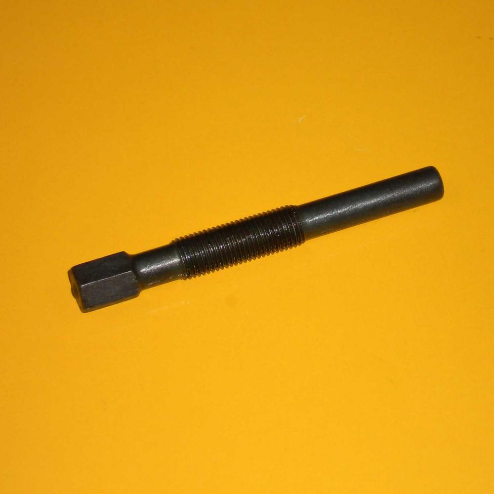 7L2123 Plug
