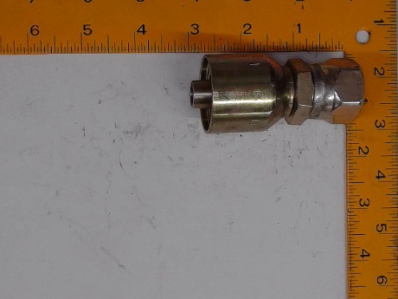 X1GU71-8-8 Fitting for JOHN DEERE