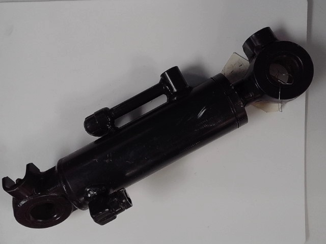 RA011-75102 Cylinder