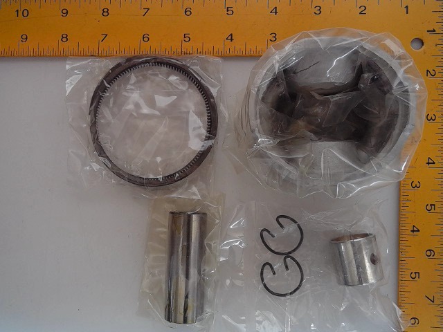 1G032-21792 Piston Kit