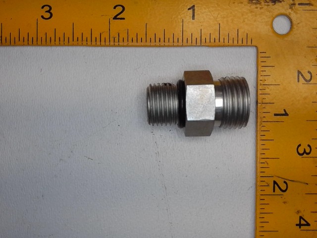 135778 MACDON Fitting