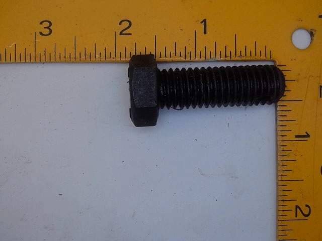 E4179E JOHN DEERE Bolt