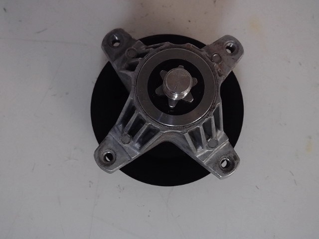 918-06979 Spindle Assy for CUB CADET