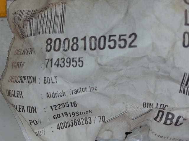 7143955 BOBCAT Bolt