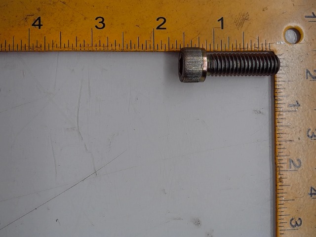 181987 Screw,cap for GEHL MANITOU