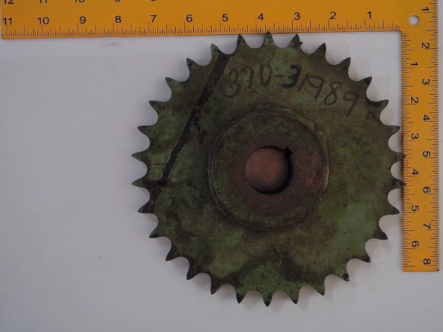 370-31989 Sprocket for GEHL MANITOU
