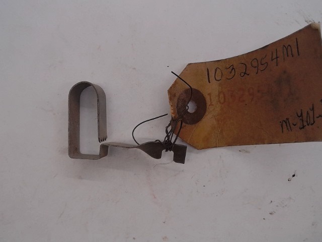 1032954M1 Clip for AGCO