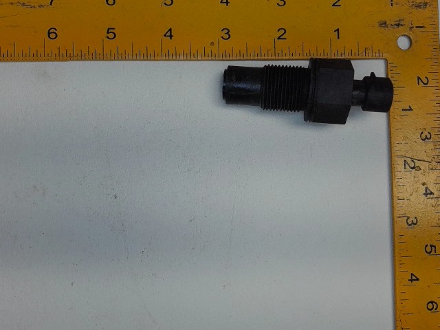 RE71121 Fitting for JOHN DEERE