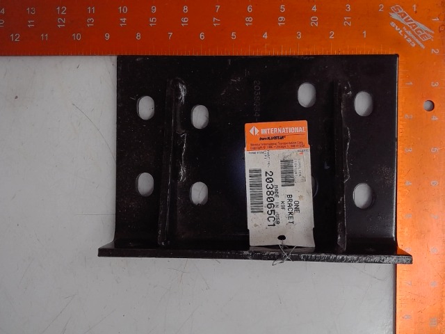 2038065C1 Bracket for CASE NEW HOLLAND