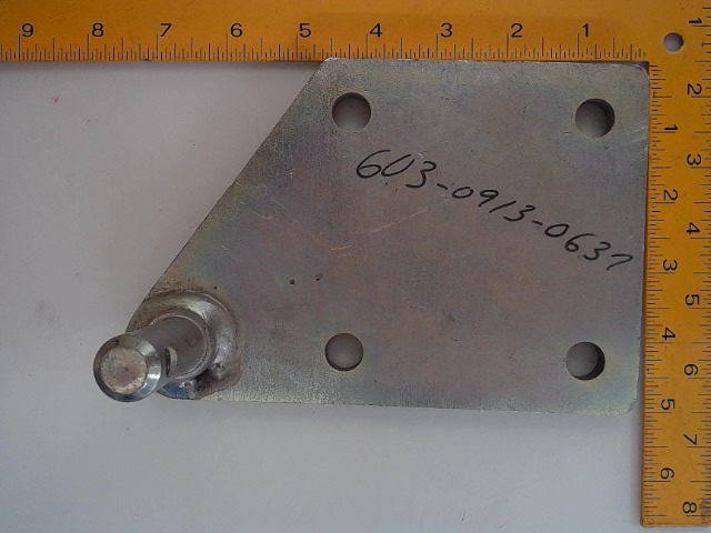 603-0913 Brkt for CUB CADET