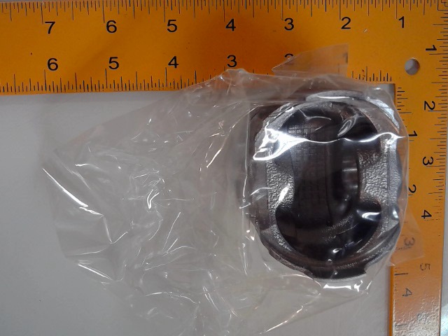 1E051-21110 Piston