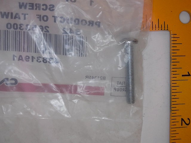 438319A1 Screw for CASE NEW HOLLAND