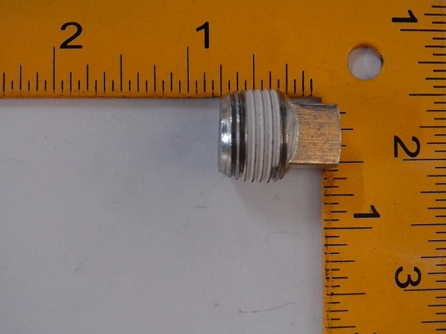 15H695 Plug for JOHN DEERE