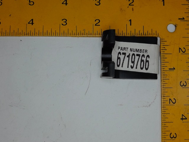 6719766 Clip for BOBCAT