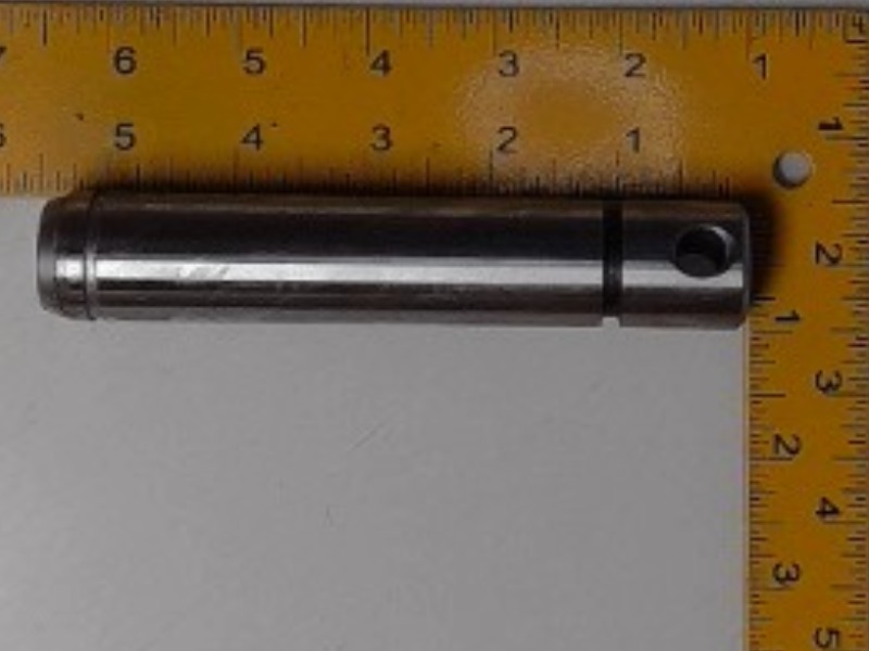 R133564 Pin for JOHN DEERE