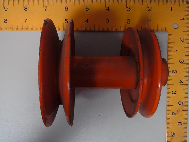 1663212 Double Pulley