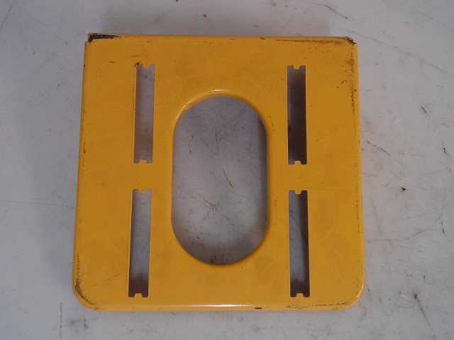 703-2395 Base Seat for CUB CADET
