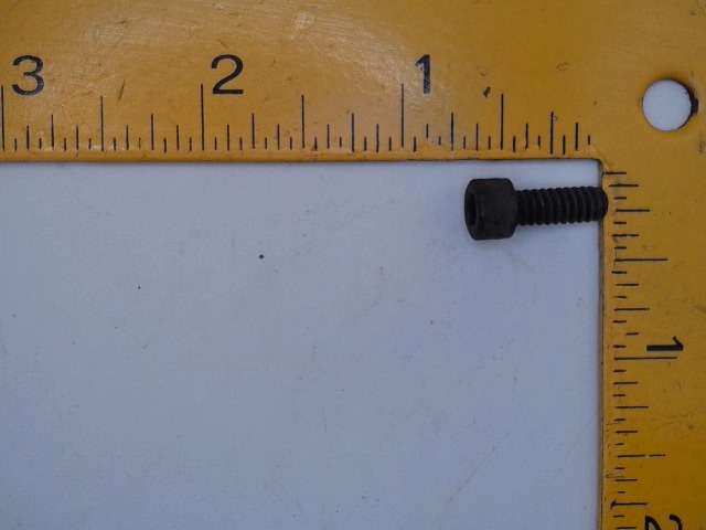 310-10377 Screw for GEHL MANITOU