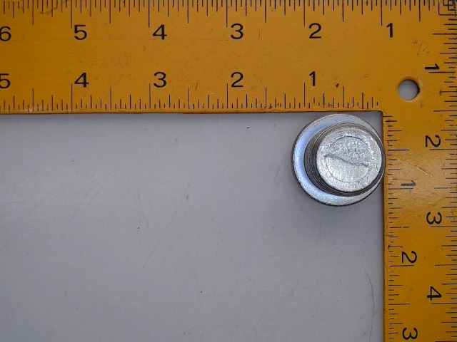 J924148 CASE Plug