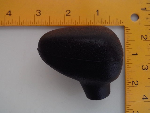 931-0009A Knob for CUB CADET