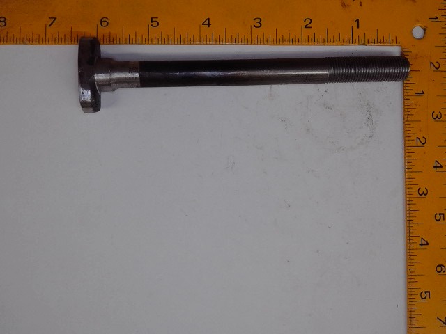 A135R Bolt for JOHN DEERE