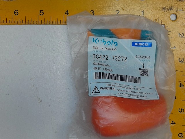TC422-73272 Grip for KUBOTA