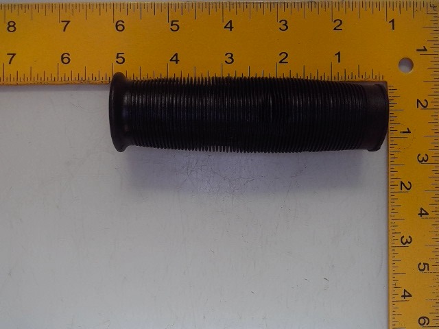 920-0233 Grip for CUB CADET