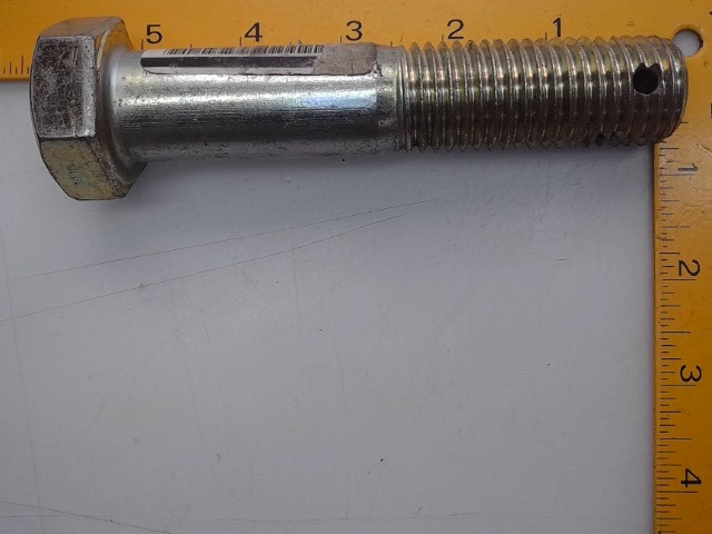 6471791 Bolt for CUB CADET