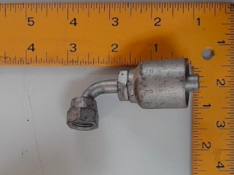 X1J943-4-6 90 Deg Fitting for JOHN DEERE