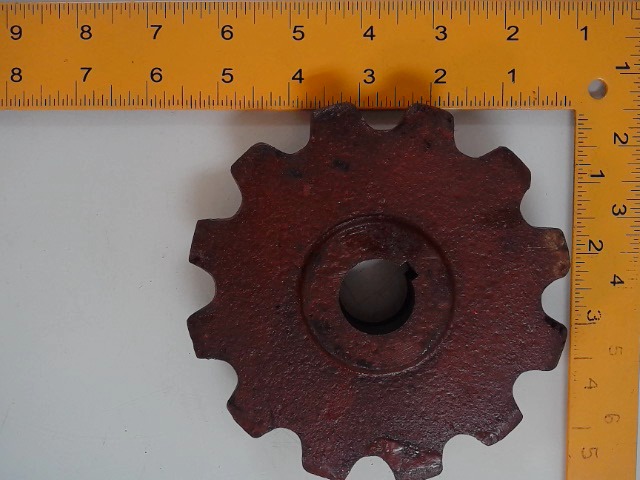 443031M1 Spkt for AGCO