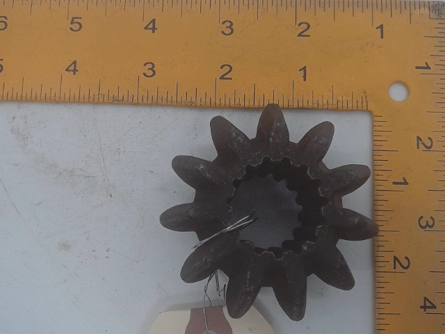 1B562 AGCO Gear