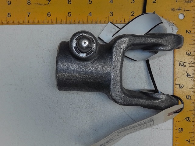 A-102-1421 Yoke for JOHN DEERE
