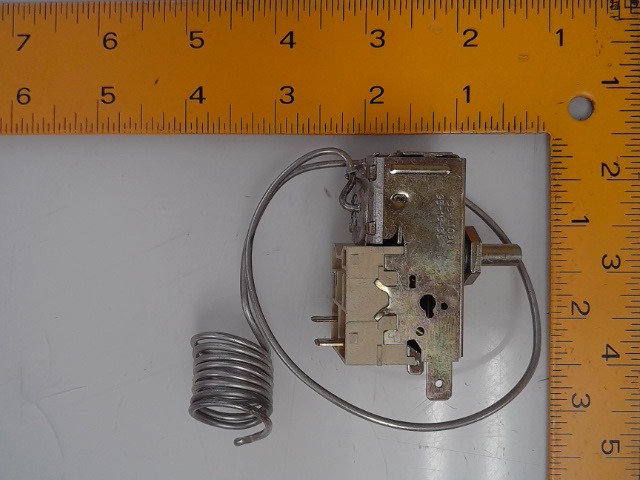 4367398 AGCO Switch