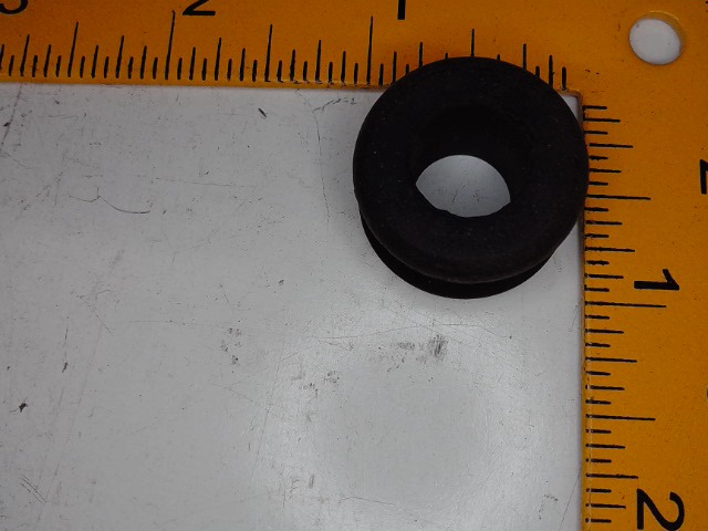 D42106 Grommet