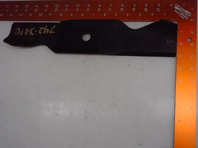 742-3010 Blade for CUB CADET